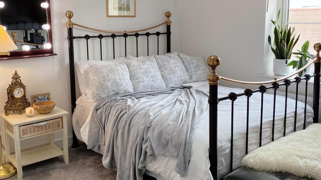 Entire Home: Bicester Village 10Min Walk Экстерьер фото
