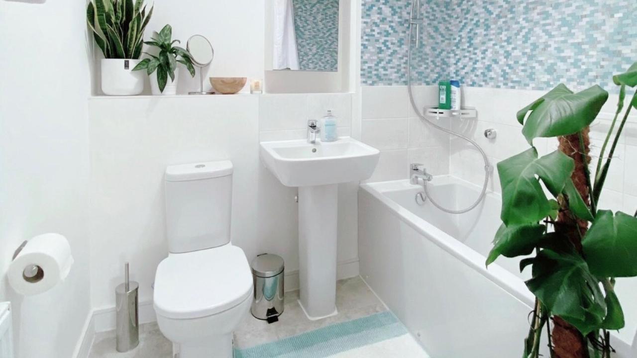 Entire Home: Bicester Village 10Min Walk Экстерьер фото