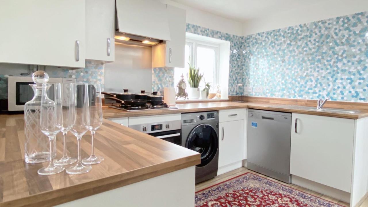 Entire Home: Bicester Village 10Min Walk Экстерьер фото