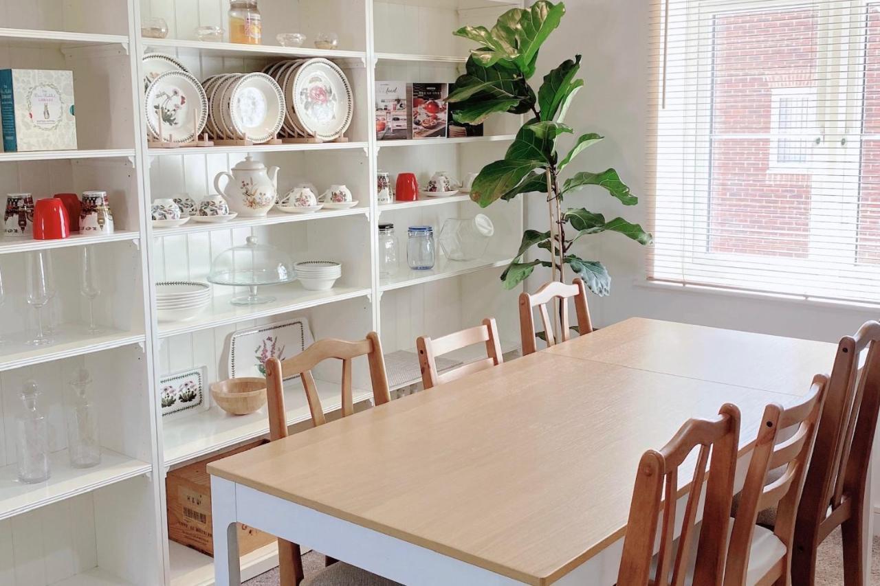 Entire Home: Bicester Village 10Min Walk Экстерьер фото